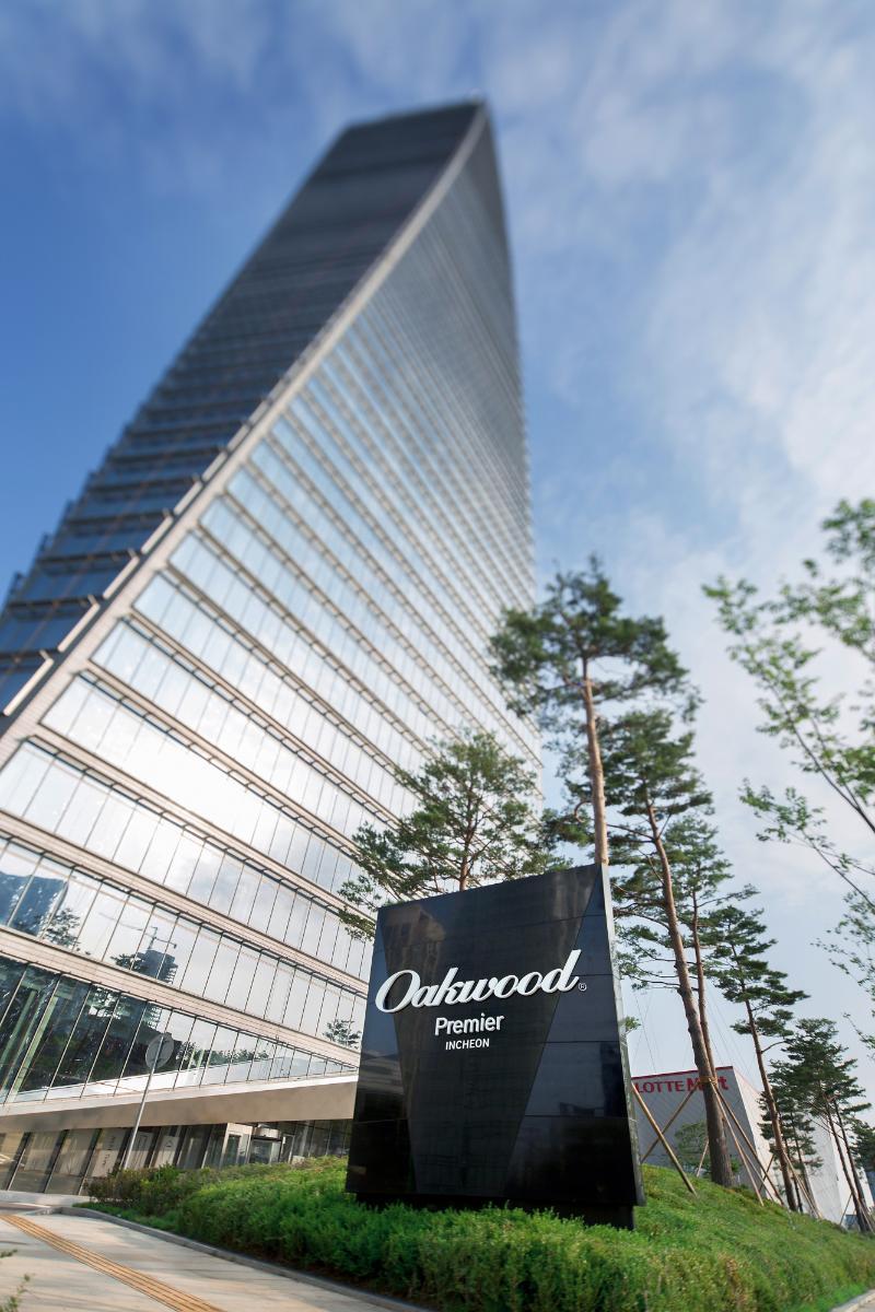 Oakwood Premier Incheon Aparthotel Exterior photo